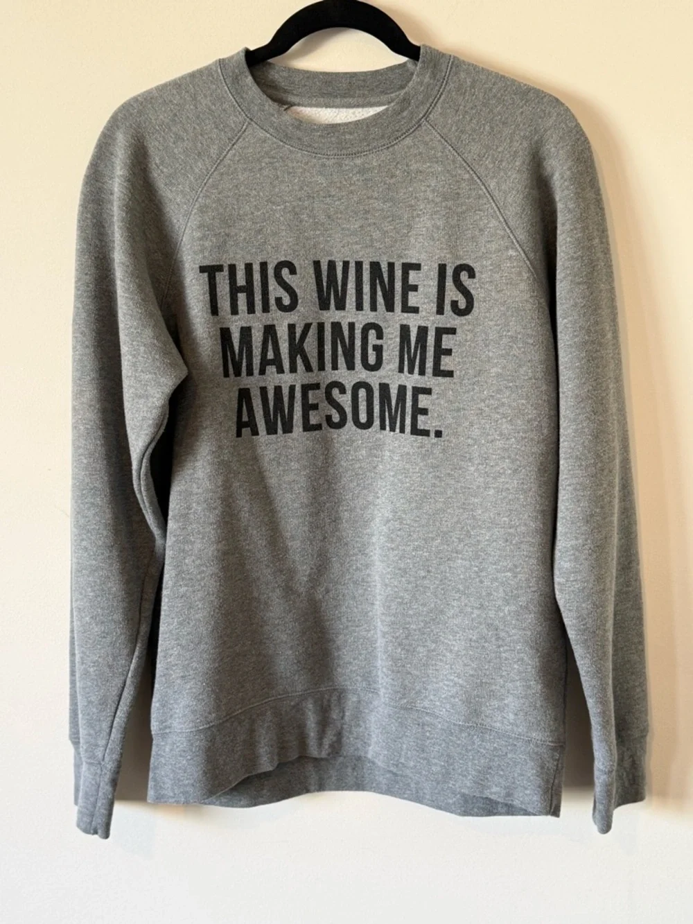 56. | Brunette the Label | 'This Wine Is Making Me Awesome.' | M/L - Picture 1 of 5